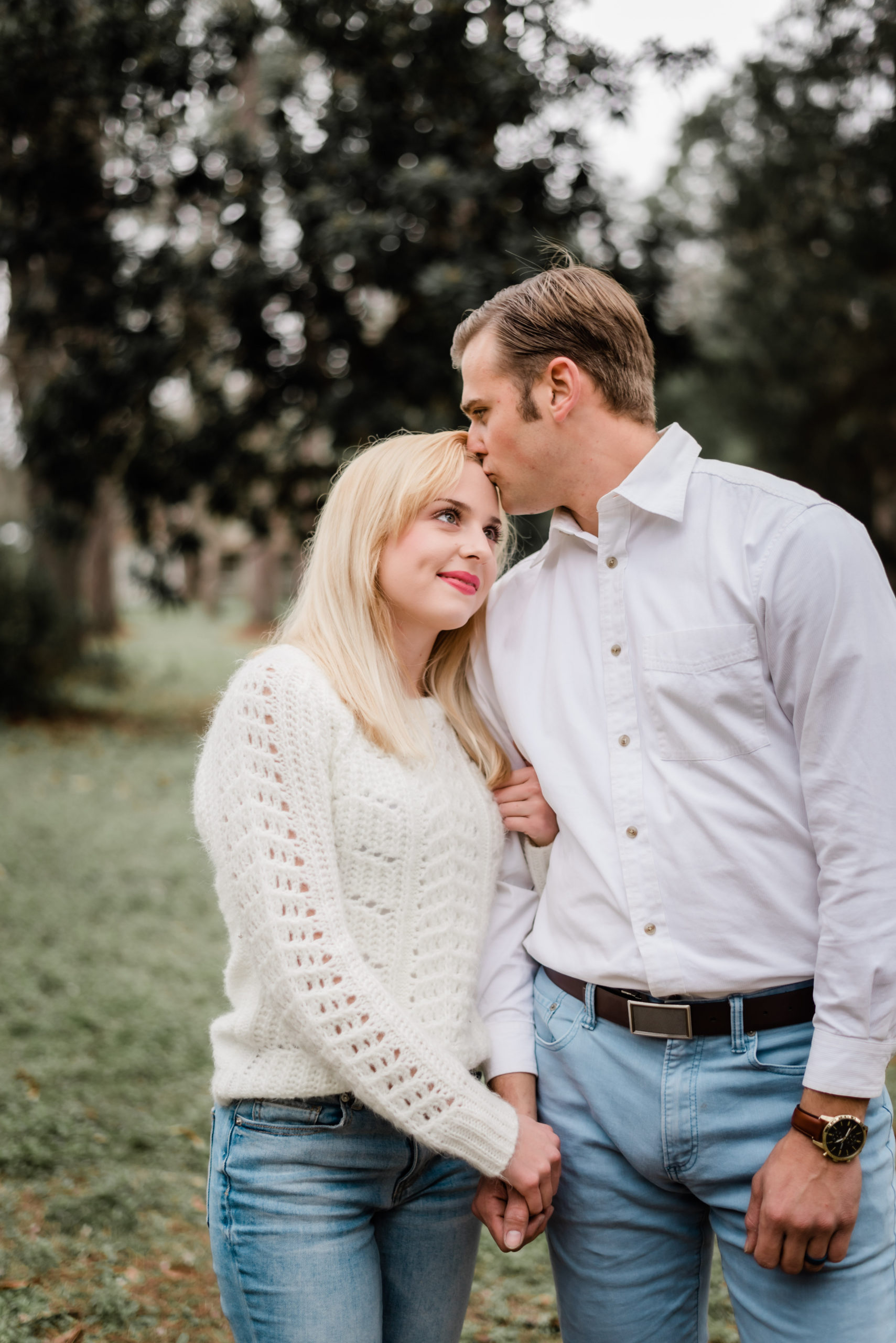 modern engagement photos at heritage park and gardens in live oak Florida by Black tie and co